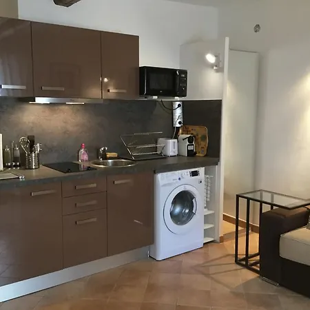 Appartement Studio De Caractere A Dans Le Quartier Historique